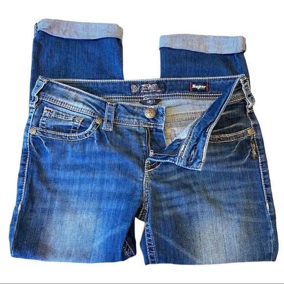 Silver Jeans Aiko Mid Capri Cuffed Denim Jeans - Picture 7 of 14